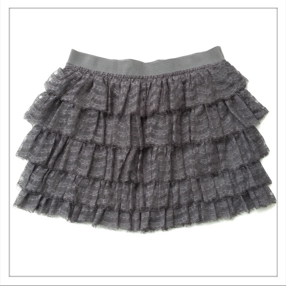 J. Crew Dresses & Skirts - J. Crew Gray Tiered Lace Mini Skirt